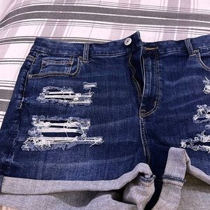 American Eagle blue jean shorts. Size 18/waist 34 CURVY